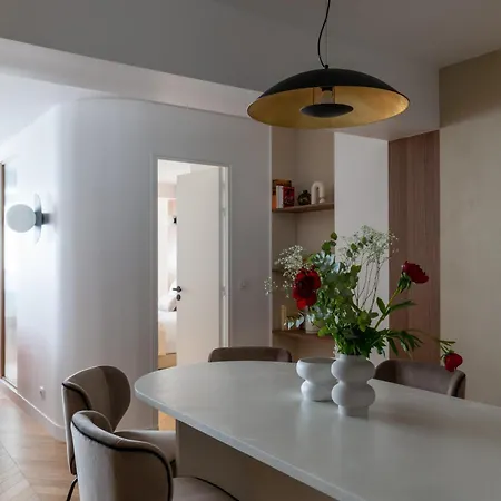 Appartement The Place To Be - 3 Bedrooms With Airco *