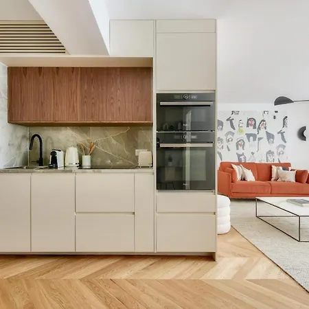The Place To Be - 3br With Airco Apartament *